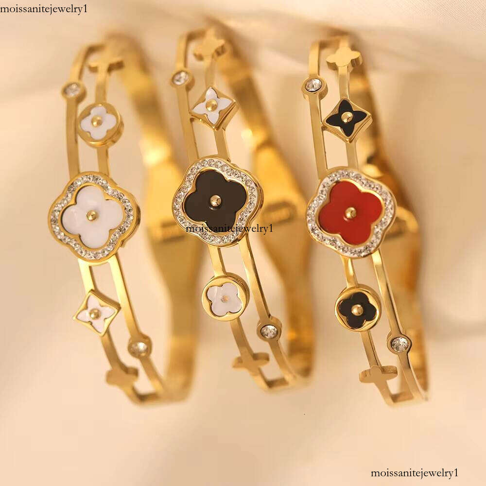 Fashionable High-End Non-Fading Women's Electroplated Gold Shell sterling silver Bracelet