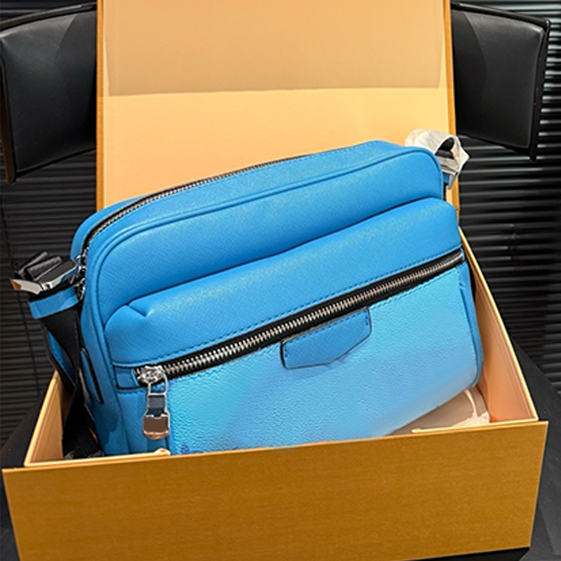 Luxury vintage men's camera bag fashionable commuting bag classic monogram bag shoulder bag practical crossbody bag high-quality genuine leather bag handbag