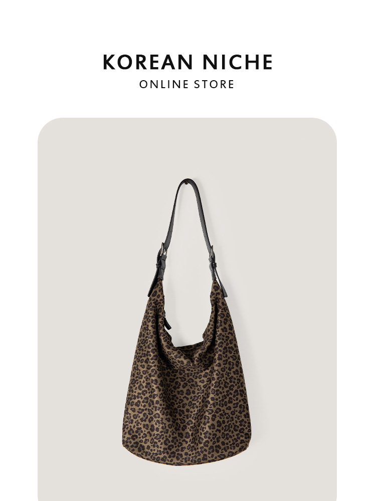 New Japanese And Korean INS Niche Lazy Style Lightweight Large-Capacity Leopard Print Single-Shoulder Casual Versatile Tote Bag