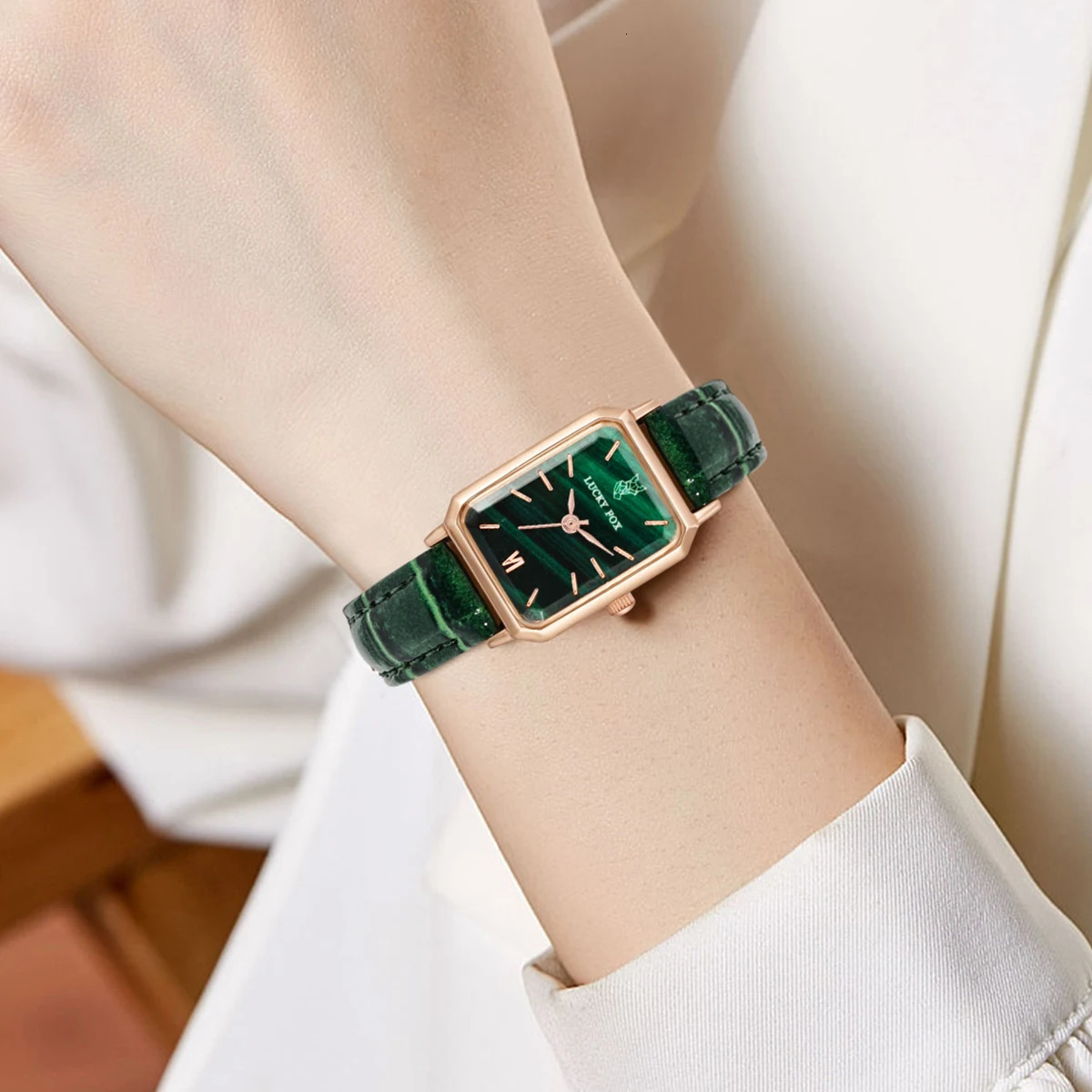 LUCKY FOX Women Watches Fashion Green Square Leather Quartz Watch Ladies Wristwatch Girlfriend Gift 250928