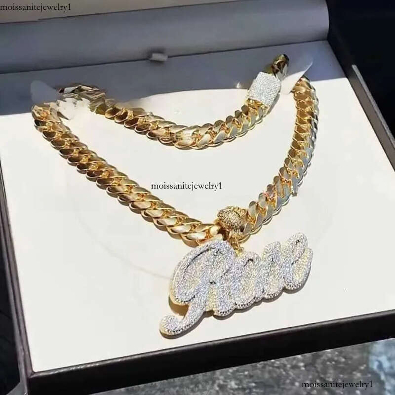 Vvs Moissanite Dia Sterg Sier Gold Iced Out Letter Necklace Cuban k Chain Hip Hop Custom Name Pendant