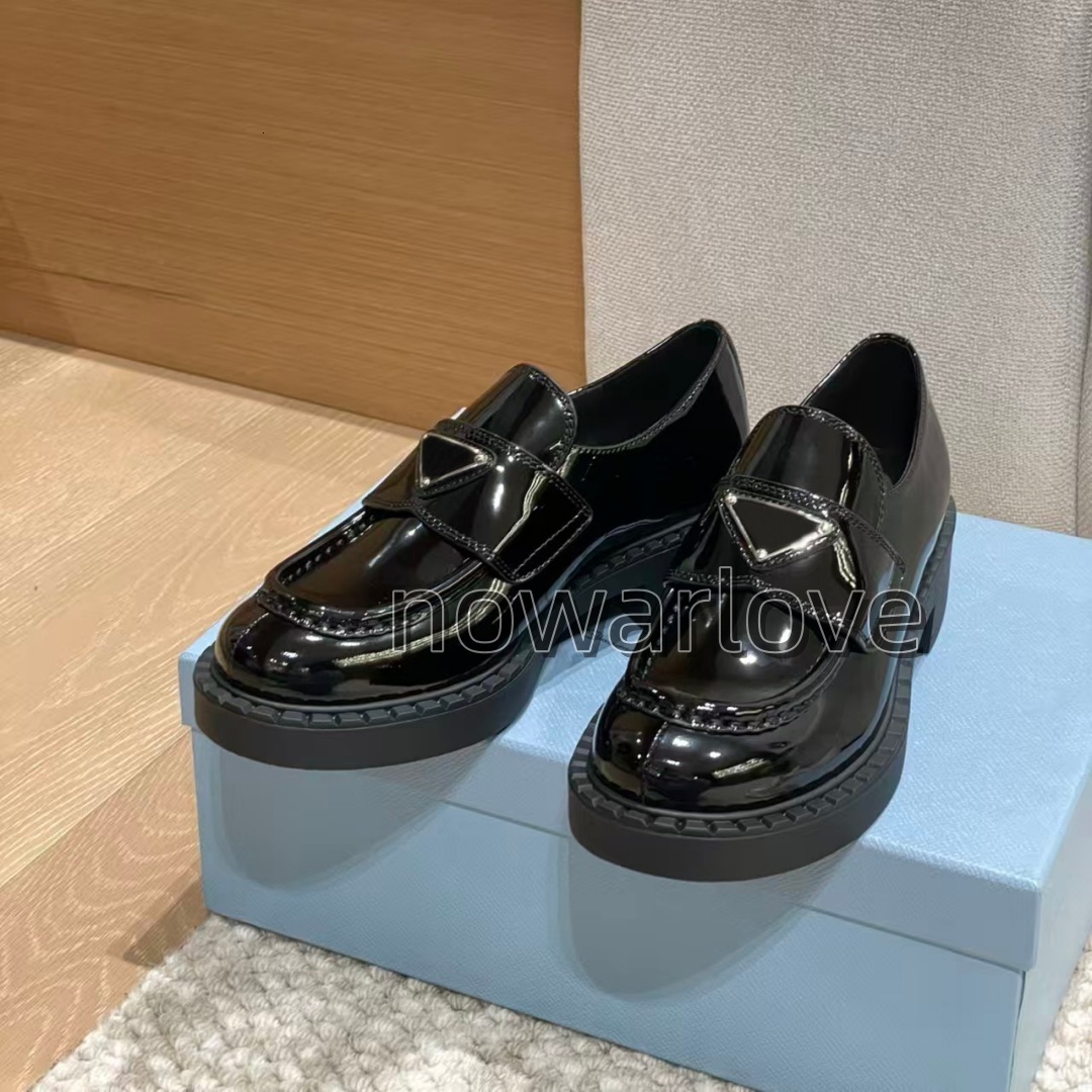 Women's Leather Loafers: Brushed Finish, Chunky Platform Sole - Comfortable Oxford Style Casual Shoes for Everyday Wear