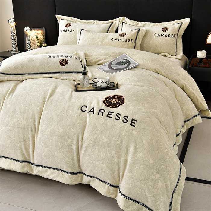 Winter 4kg Milk Velvet Embroidered FourPiece Set Autumn Winter Thickened Warm Quilt Cover Solid Color Fleece Bedding C250930