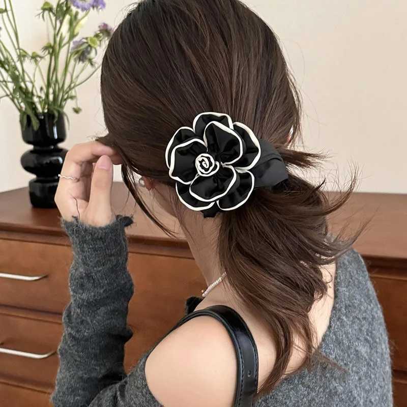 Fashion Elegant Vintage Camellia Handmade Flowers Hair Ties Headband Women Stylish and Chic Headrope Hair Scrunchies Hair Accessories wer Y250930