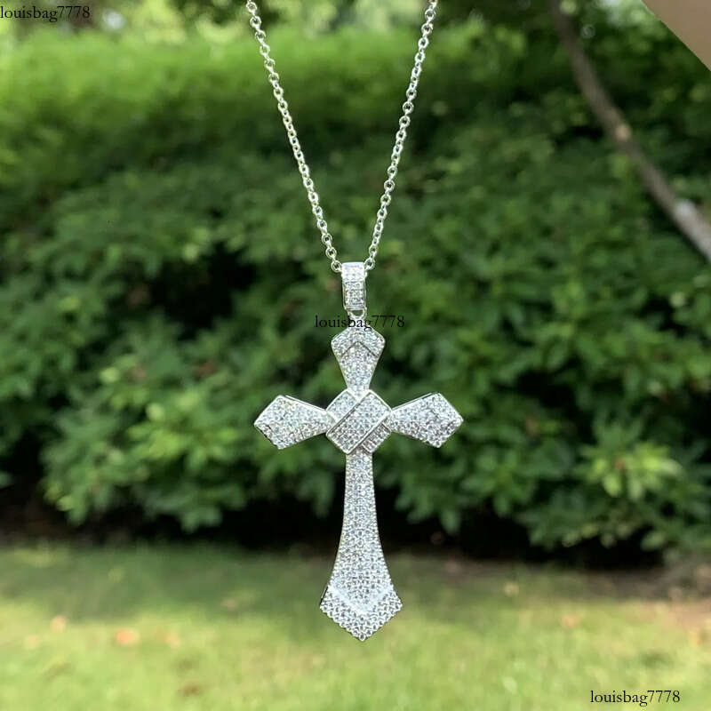 Hip Hop Stunning New Arrival Top Selling Jewelry Sterling Sier Pave White 5A CZ Gemstones Party Cross Pendant Women Necklace