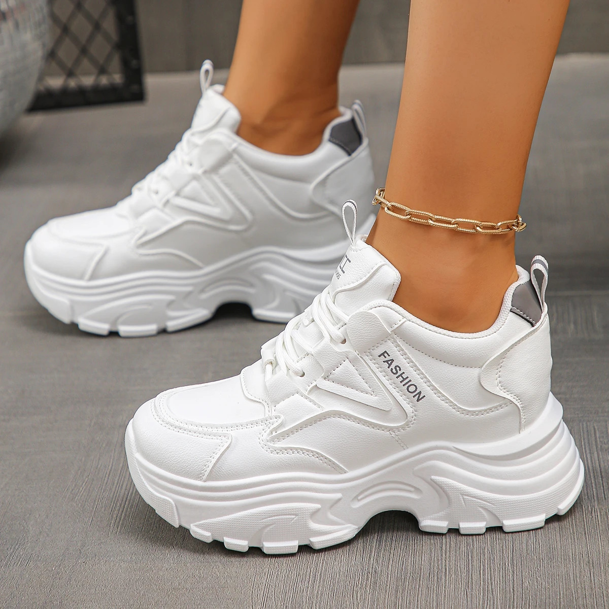 Womens Height Increasing Chunky Sneakers White Black Platform Sports Shoes for Women Plus Size 42 Thick Bottom Vulcanized Shoes 250922