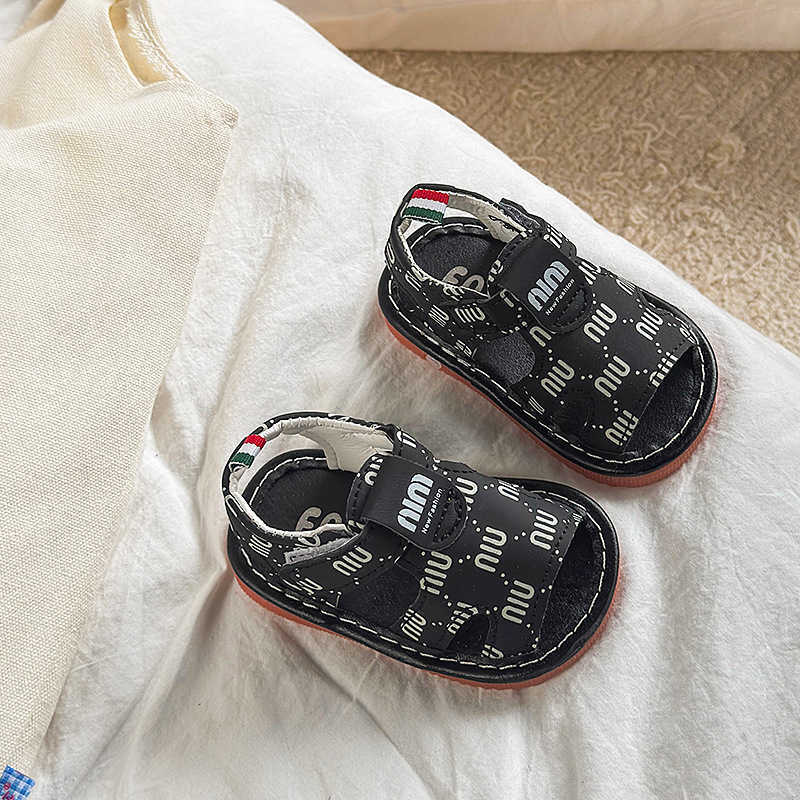 Summer baby sandals soft soled walking shoes 01 year old boys beach shoes for girls called shoes C250930
