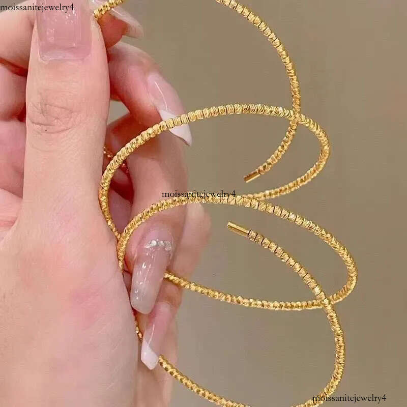 DHCollections Pulseiras & Bangles Copper Gold Multilayer Bouncy Bead Triple Loop Open Stretch Bracelet