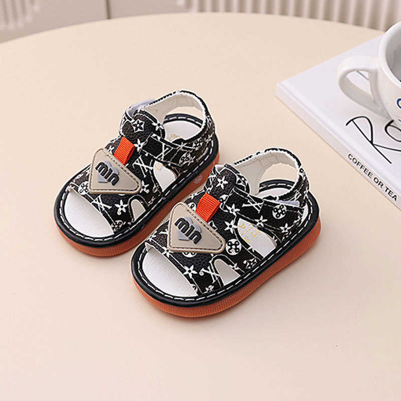 Summer New Whistle Boys Sandals 012 Years Soft Sole Toddler Squeaky Shoes Girls First Walking Shoes C250930