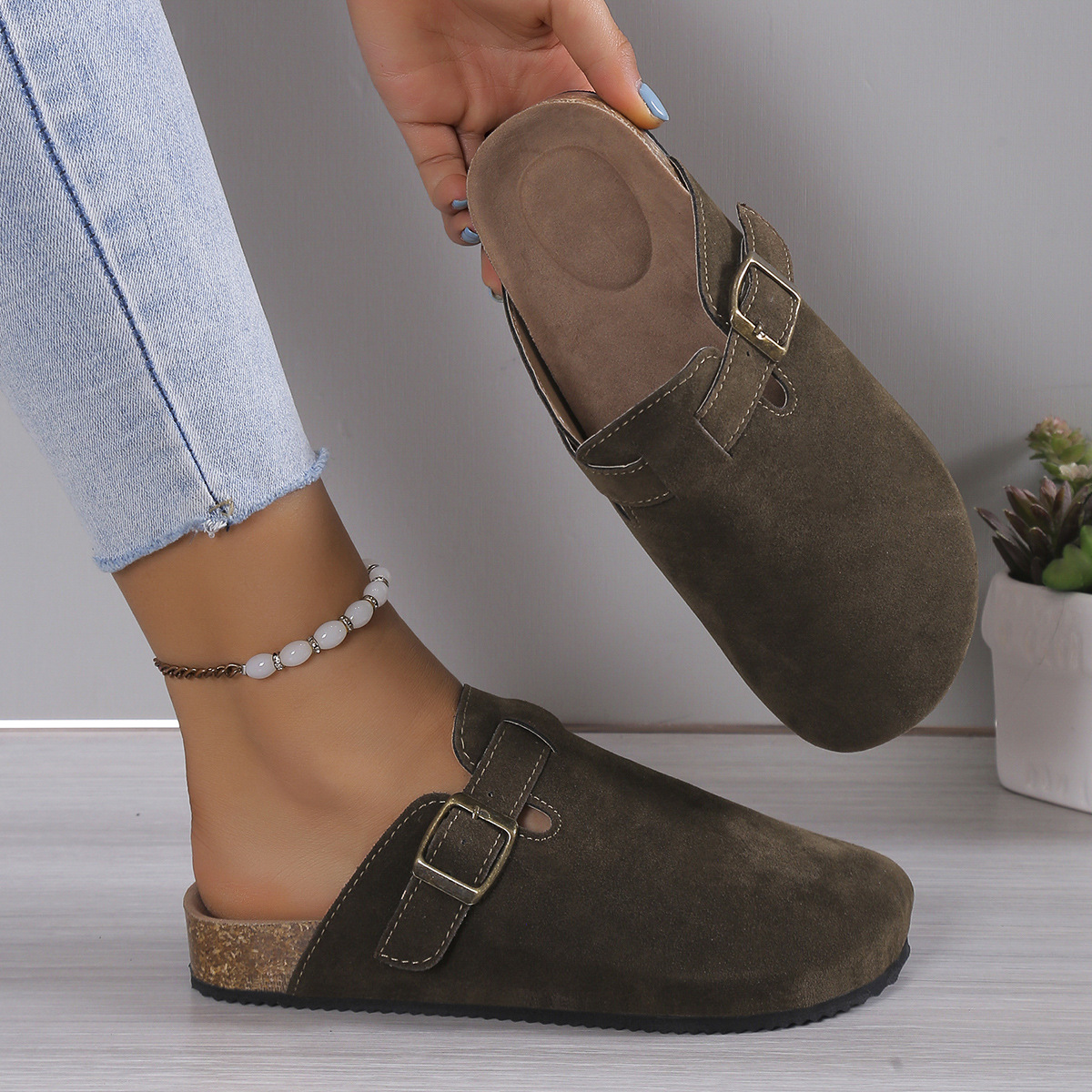 Designer Slide Sandals Womens - Cork Clog Sandals, Genuine Leather Mens Beach Sandals Casual Slippers Clogs for Summer, Unisex