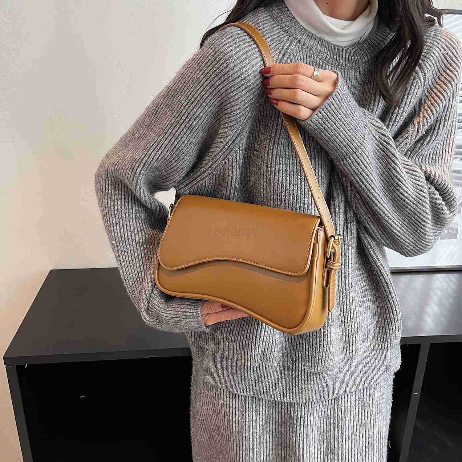 Leather Shoulder Bag for Women Hobo Handbag CluTCh Saddle Bag with Removable StrapW250930