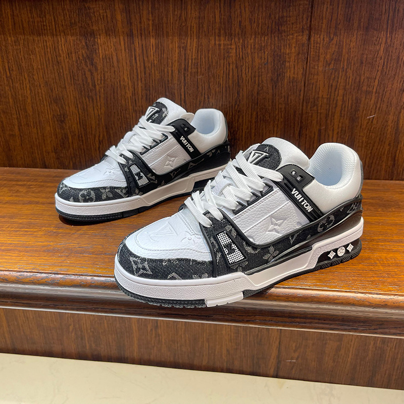 Free shipping designer Casual Shoes Thick soft soled casual sports for men fashionable comfortable running shoes doudoune white