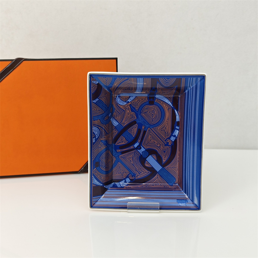 Jewelry Box Designer Jewelry Tray Mens Ashtray Luxury Storage Plate Ceramics Boxes Printed Pattern Jewelryhi Cases Packging Fashion Watch Tray Valentine's Day Gift