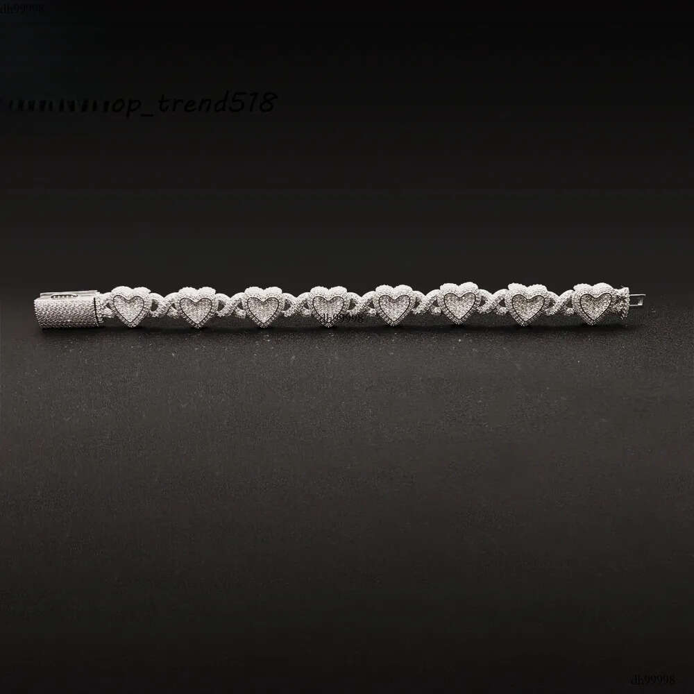 Fashion Men and Women Moissanite Cuban Link Sier Iced Out Heart Shape Hiphop Bracelet Best Gift
