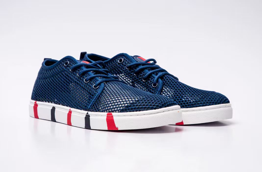 BATHU Couple-Friendly Brand Promotional Athletic Footwear with Airflow Design