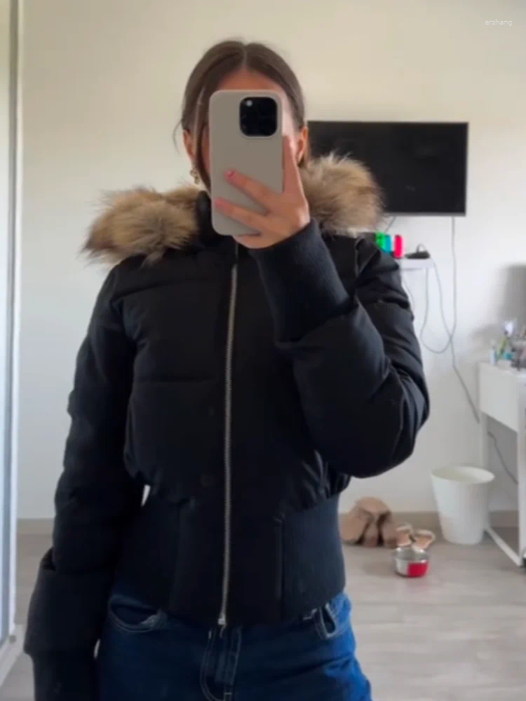 Women's Jackets Fashion Faux Fur Hooded Quilted Coat 2025 Winter Full Sleeve Zipper Pocket Cropped Jacket Chic Lady Padded Outerwear