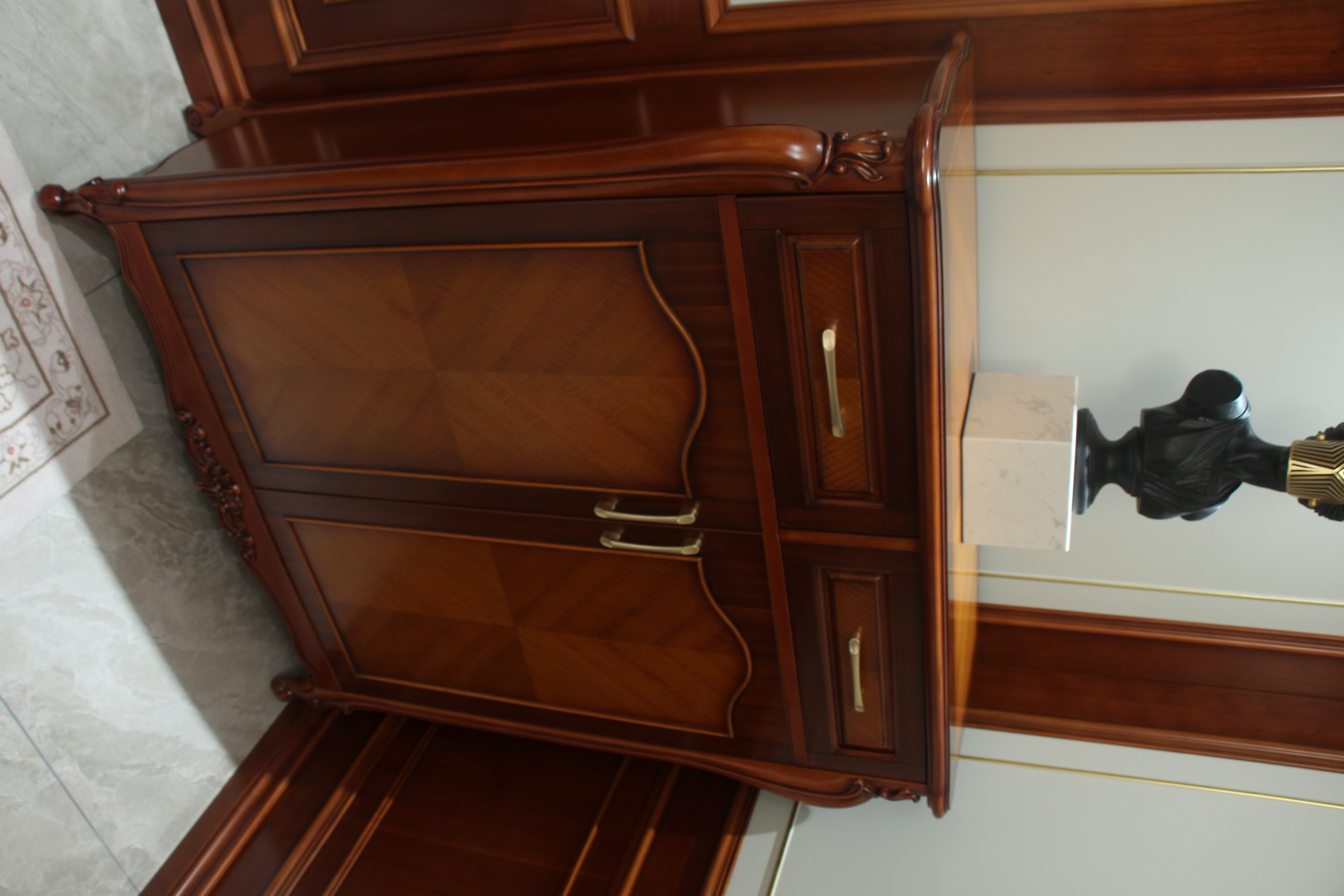 Zhong zhixin European-style Series drawer cabinet Meticulously crafted from solid wood by Danish designers