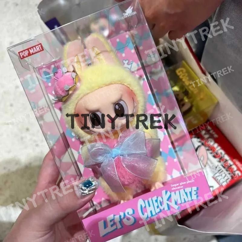 V3 Labubu The Monsters LetS Checkmate Series Vinyl Face Doll Figure Queen Keychain Pendant ValentineS Day Gift 1 Replica Z250520