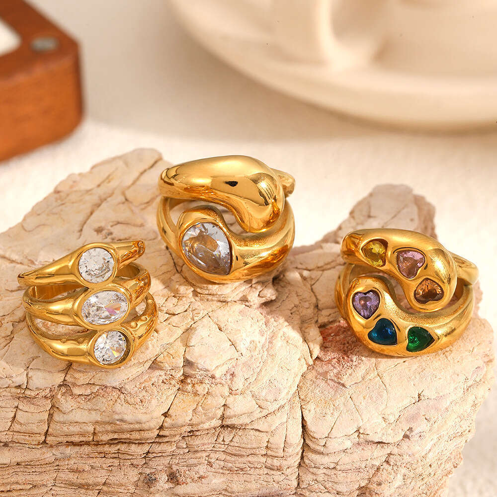 Diamond-encrusted Heart Titanium for Women, Personalized Fashionable High-end Water Drop Shaped Colored Diamond Stainless Steel Ring Jewelry