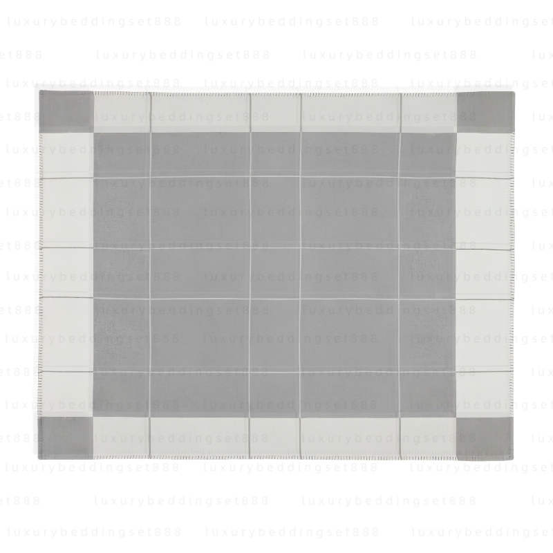 Designer Blanket H Brand Blanket Home Sofa Blanket Letter H Blanket Office Air Conditioning Blankets Airplane Blanket High Quality Luxury Brand