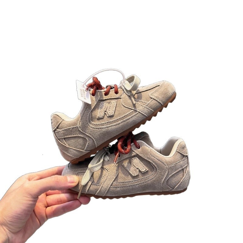 Student Training Shoes Autumn and Designer Winter New Children's Korean Sports Anti slip Wear resistant Soft soled Board Forrest Gump