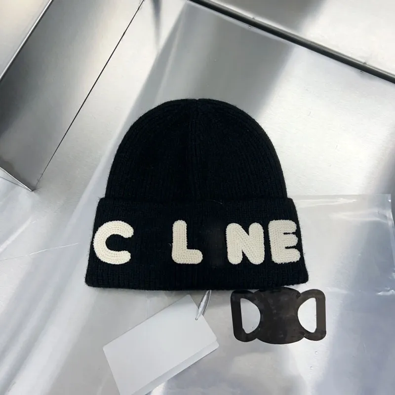 Womens Beanie Designer Winter Autumn Mens Wool Bonnet Luxury Warm Fitted Hats Double Letters Soft Cashmere Street Fashion Beanie Hats good