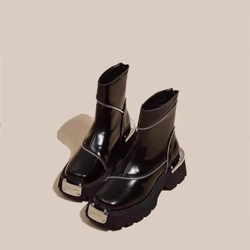 Free shipping platform Martin boots women autumn and winter new British style square head boots retro metal function wind short boots