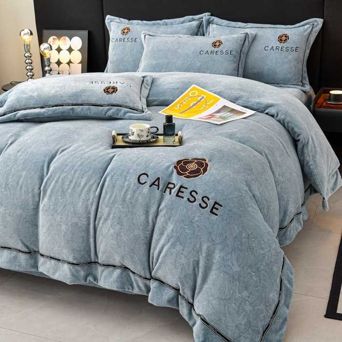 Winter 4kg Milk Velvet Embroidered FourPiece Set Autumn Winter Thickened Warm Quilt Cover Solid Color Fleece Bedding C250930