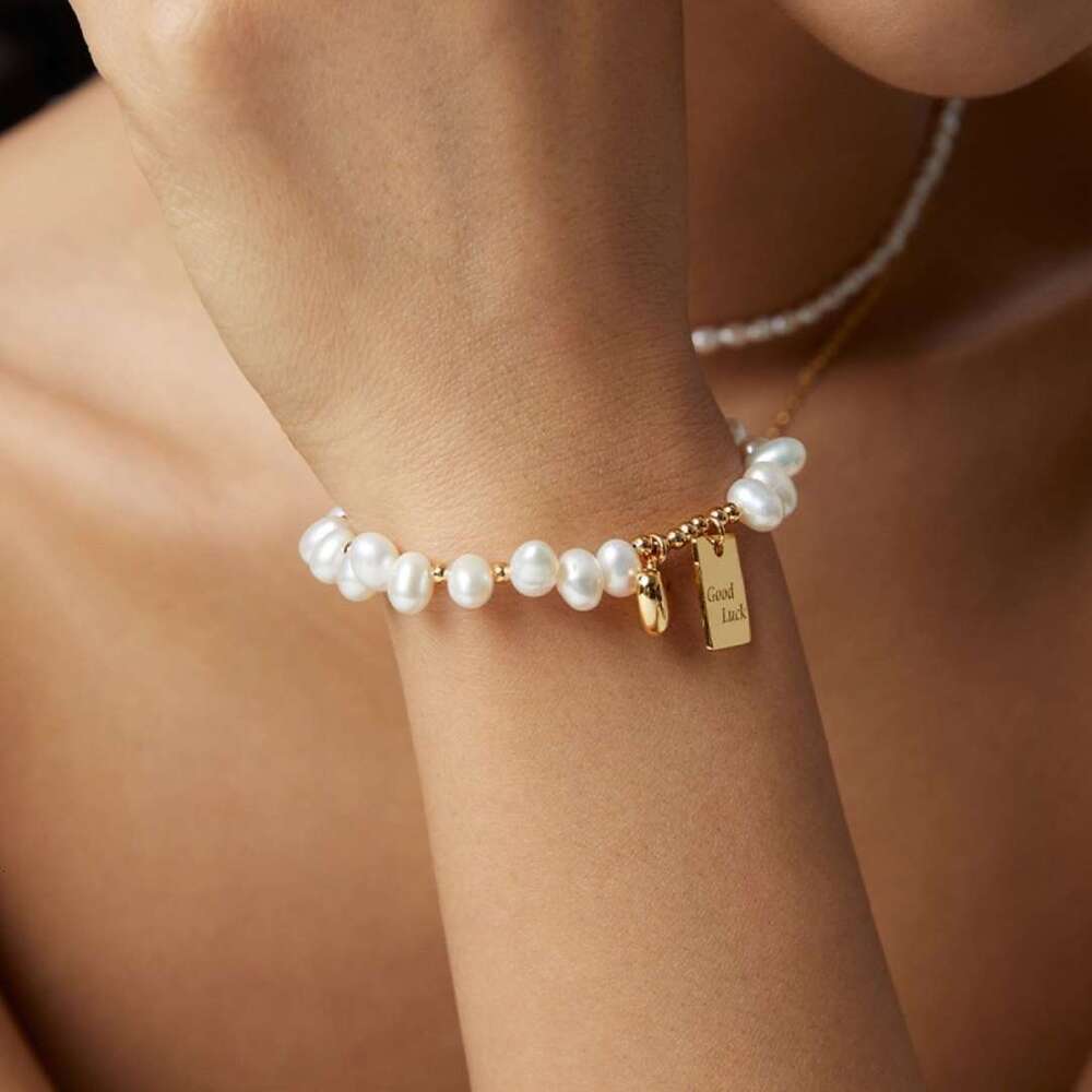 Fashion Artificial Pearl Lucky Square Heart Bracelet Fresh Elegant High-end Design Jewelry for Women