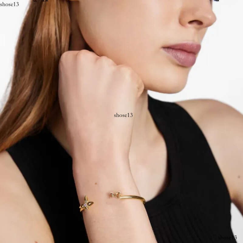 Designer New Bangles Purple Dia Letter Flower Charms Bangle Gold Plated Classic Jewelry For Women Wedding Gift