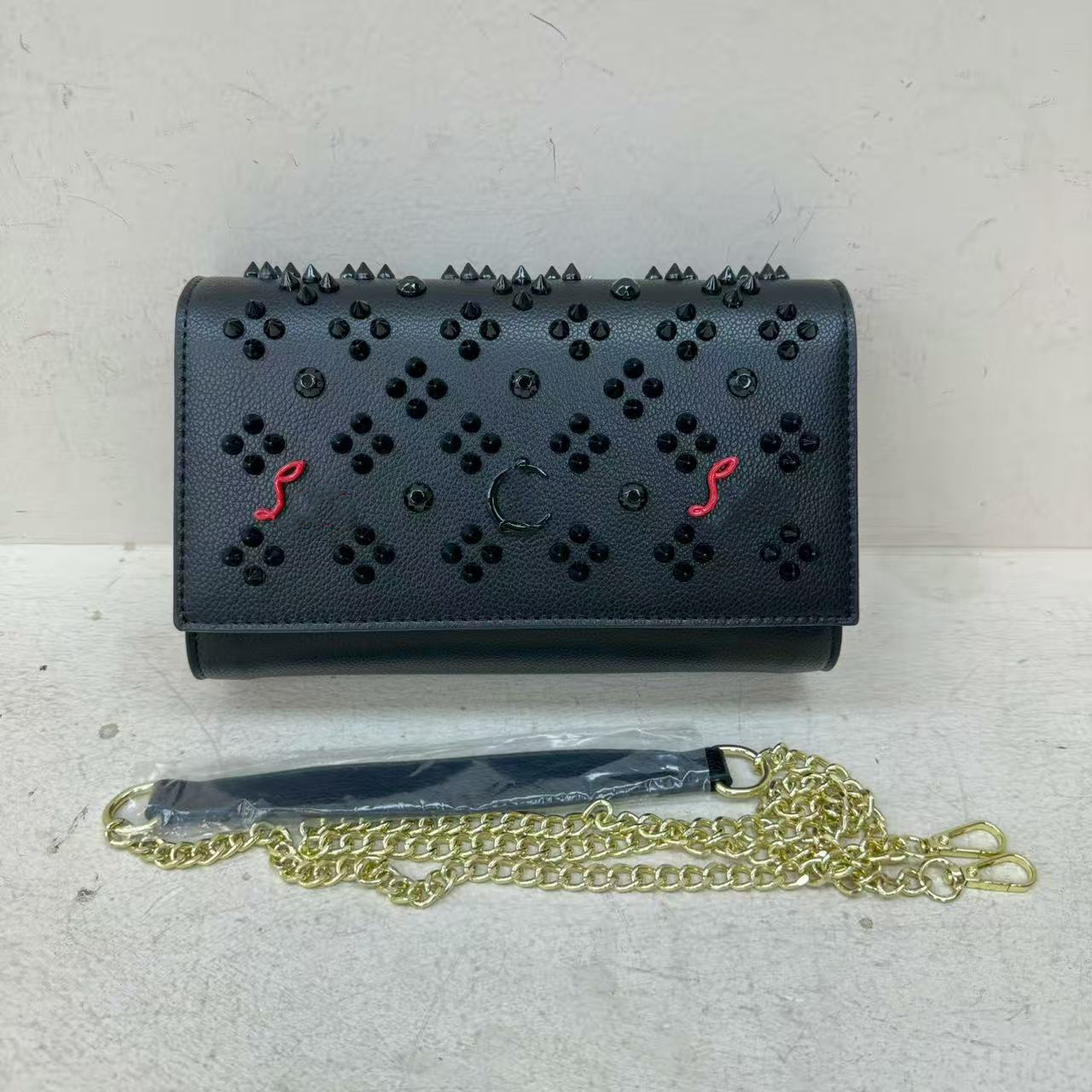 Designer New for women shoulder bag Rivets bags Crossbody Bag chain bags Women's tote bags shoulder Bags New Leather High-End Sense Elegant Wallet Purse gift