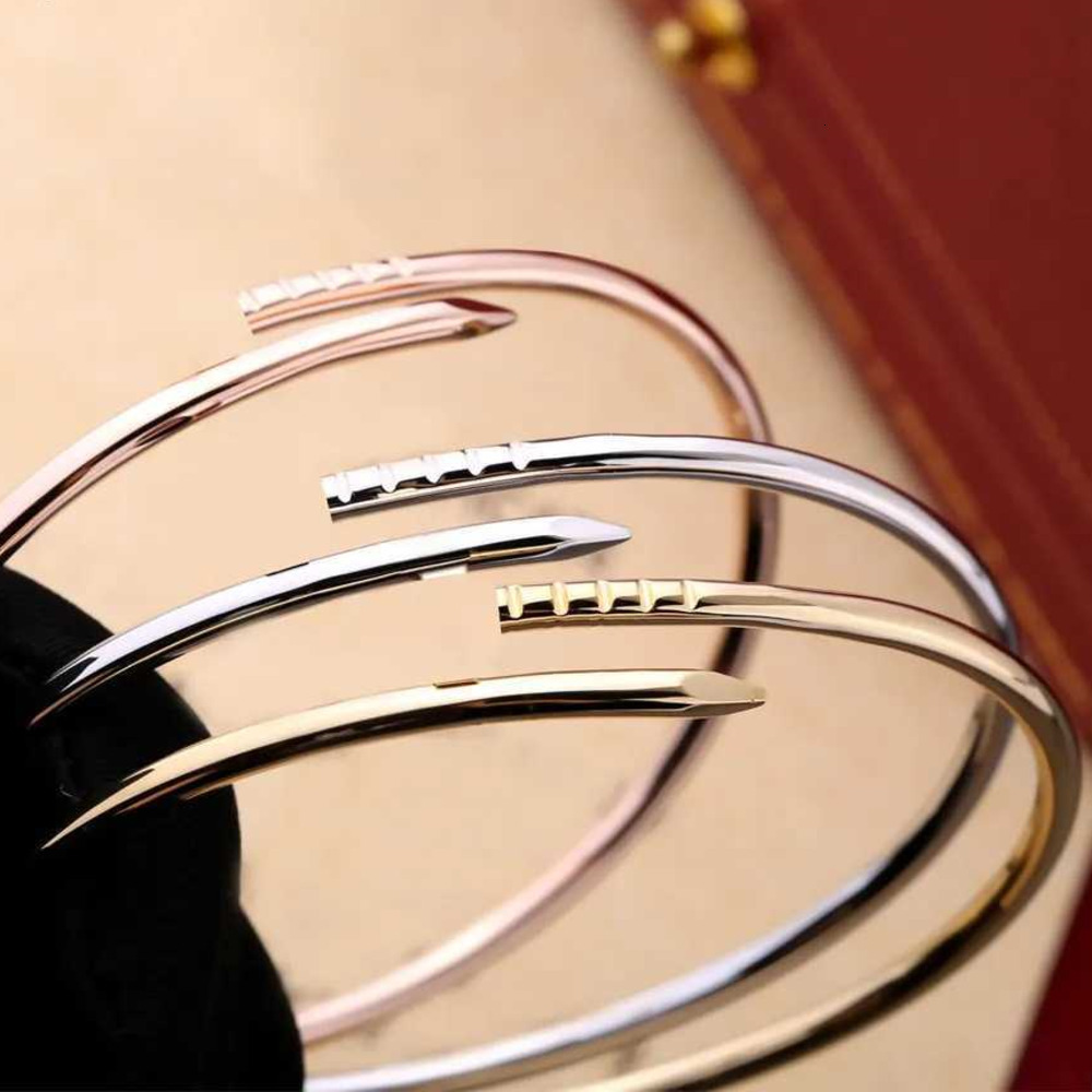 Bangle New Luxury Designer Bracelet 3mm Thinner Nail Bracelet for Women Cuff Bracelet Couple Bangle Gold Titanium Steel Bangle Jewelry Valentines Day Gift AA