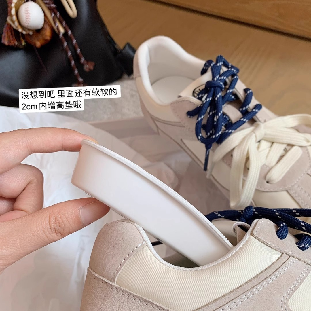 Free shipping 2025 designer matte women's new color blocked round toe flat shoes casual Forrest Gump shoes retro mandarin duck shoelaces German t