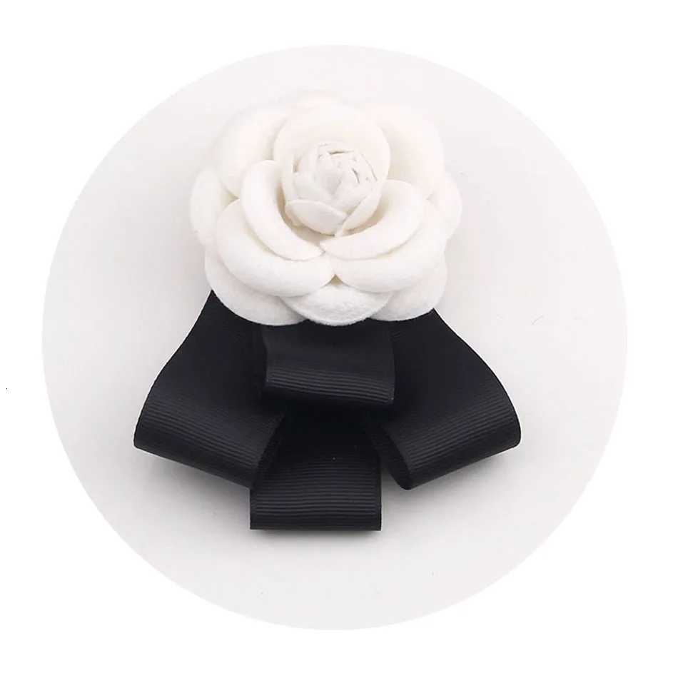 Fashion Retro Big Camellia Flower Collar Pins Coat Brooch Pin decoration