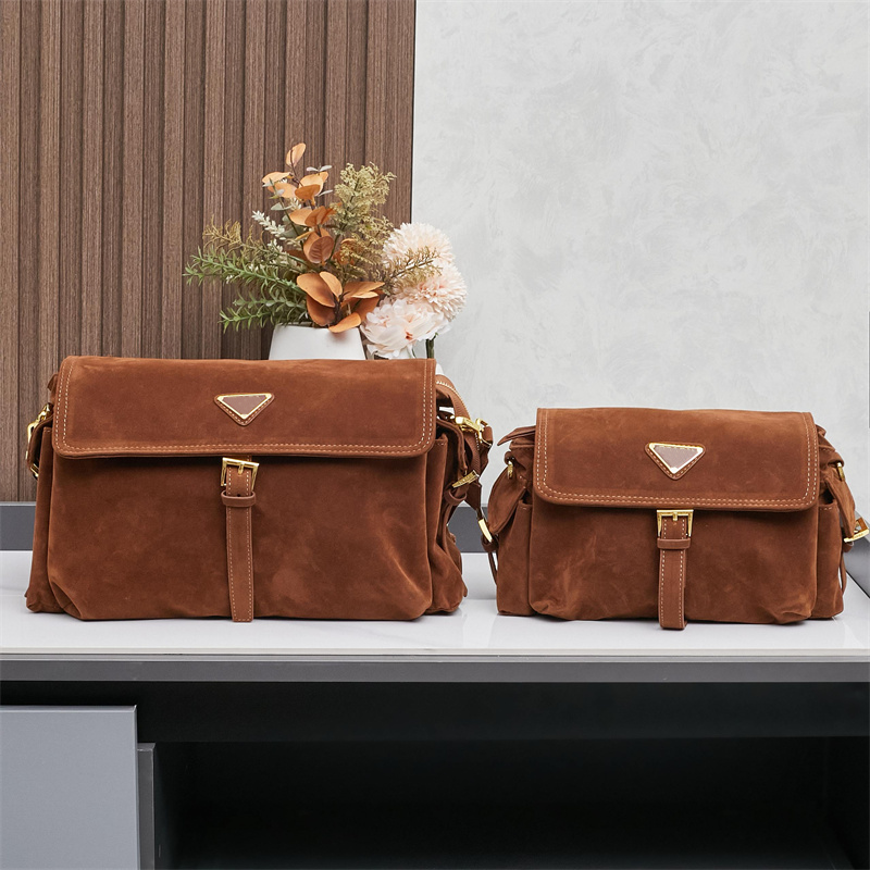 Luxury Designer bags tote Explore Re-Nylon Shoulder Bag suede bag Womens mens handbags Clutch crossbody bag fashion Messenger bag Top quality postman travel bag