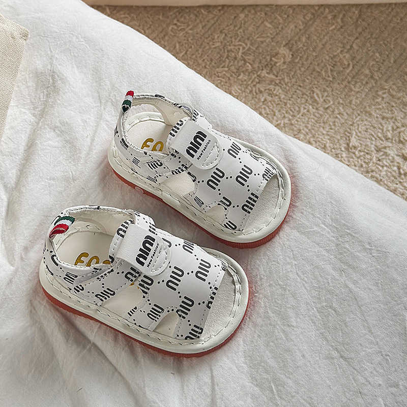 Summer baby sandals soft soled walking shoes 01 year old boys beach shoes for girls called shoes C250930