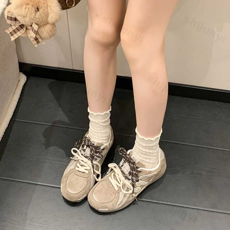 Vintage Wens Sneakers 2025 Autumn New Round Toe Lace Up Non Slip Running Shoes Lightweight Cfortable Soft Sole Casual Shoes Y250930