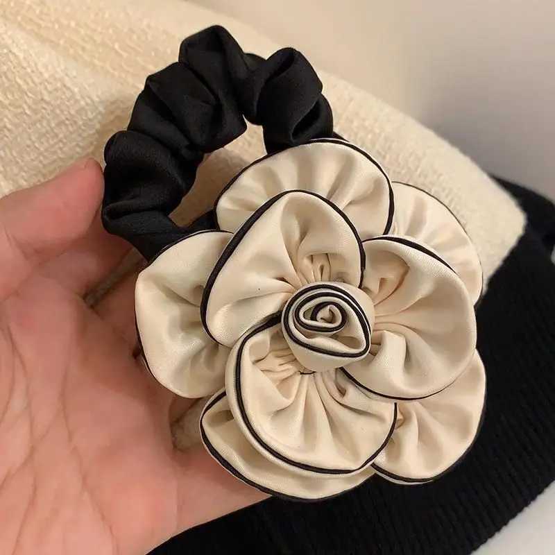 Fashion 1pc Xiaoxiangfeng Fashionable Camellia Hair Clip Large Back of Head Gripper New High end Elegant Sweet Hairpin Accessories wer Y250930