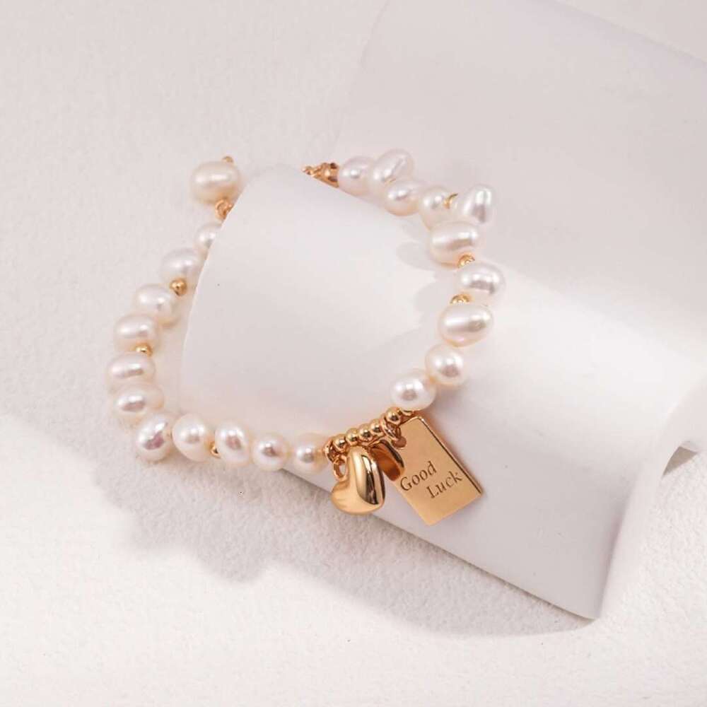 Fashion Artificial Pearl Lucky Square Heart Bracelet Fresh Elegant High-end Design Jewelry for Women
