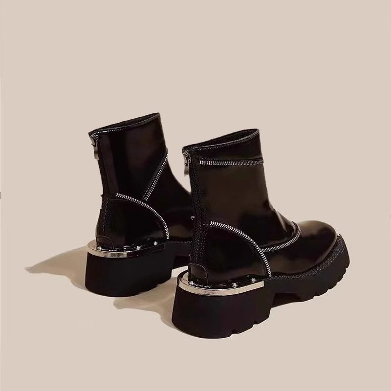 Free shipping platform Martin boots women autumn and winter new British style square head boots retro metal function wind short boots