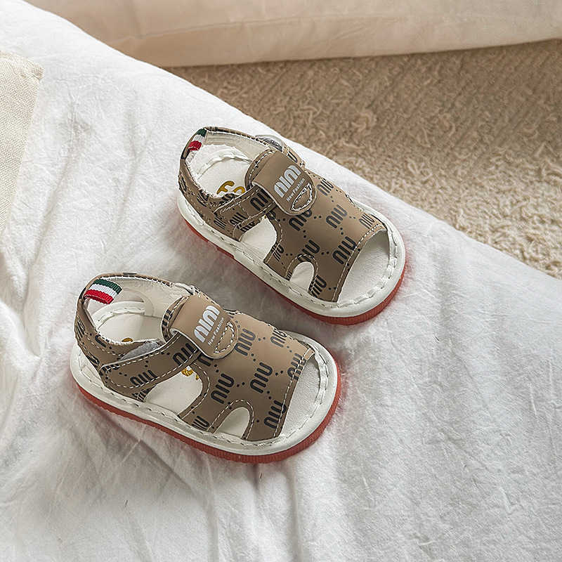 Summer baby sandals soft soled walking shoes 01 year old boys beach shoes for girls called shoes C250930