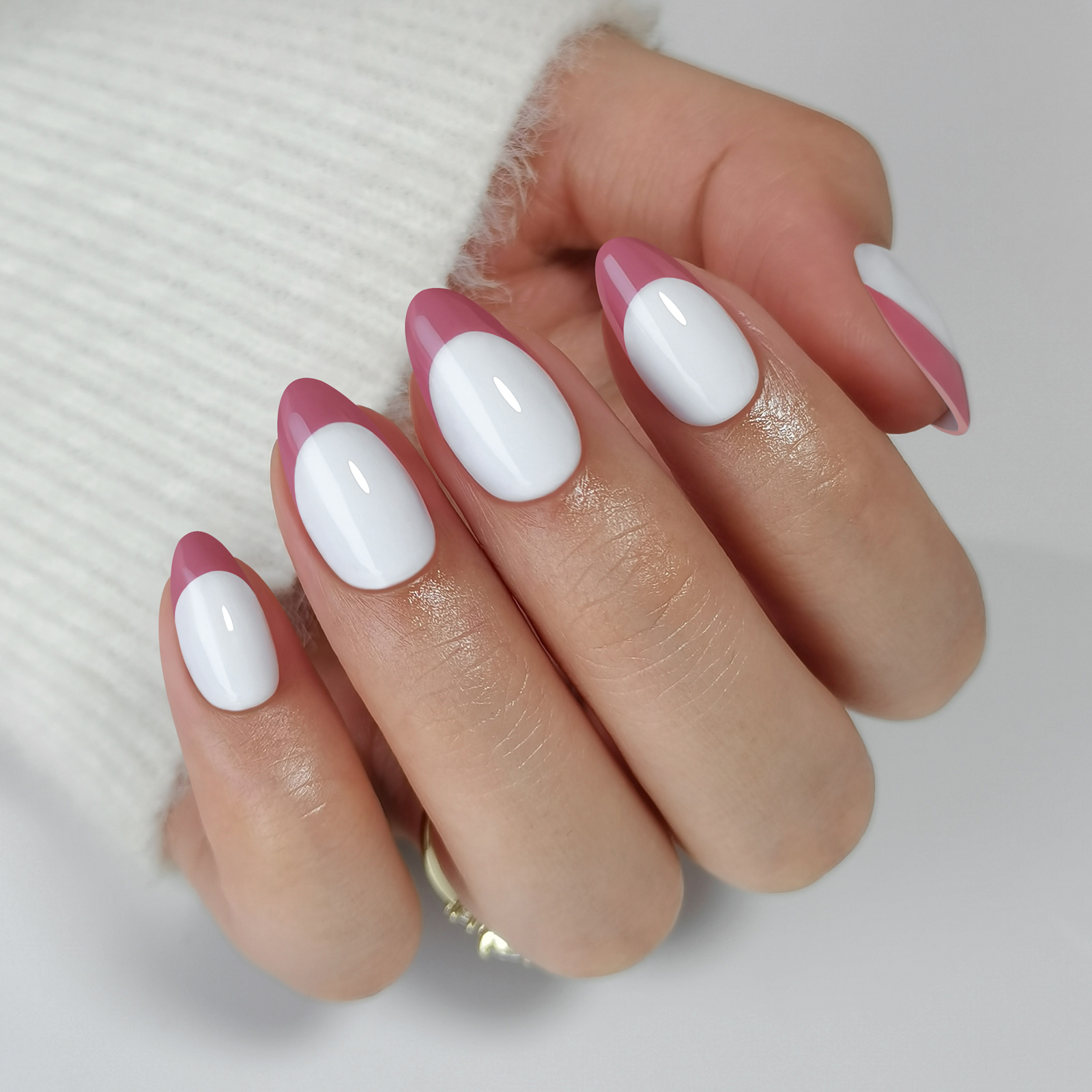 Rose - red French - style almond - shaped press - on nail stickers + adhesive. There are 16 sizes available, and each pack contains 32 reusable fake n