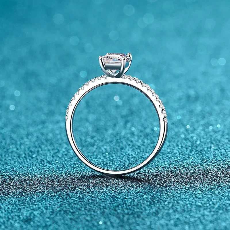 NeeTim1CT Moissanite Ring for Women Emerald Radiant Cut Diamond Wedding 925 Silver White Gold Plated Rings With GRA Certificate