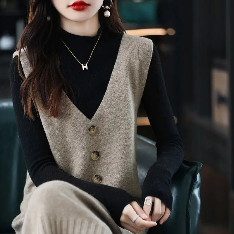 Pullover knitted vest skirt long Vneck casual loose sweater solid 2023 autumn and winter knitted sleeveless women vest sweater 241231m