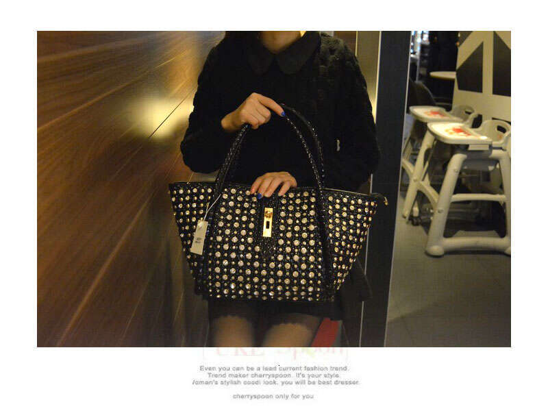Fashion Dias Women Handbags Genuine Leather Female Dumpgs Shoulder Slung Bag Drill Lock Messenger Crossbody Bags