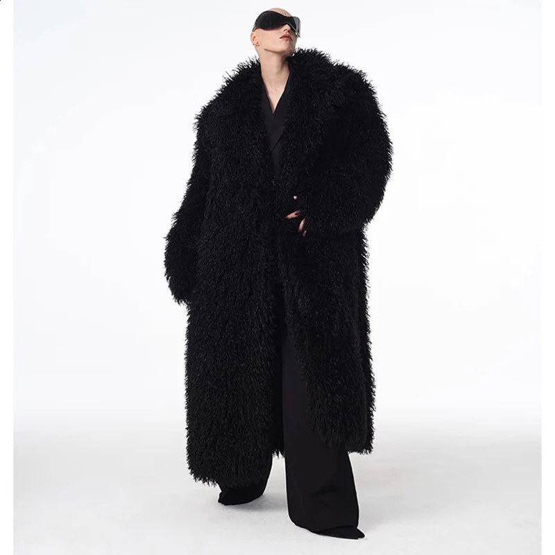 Men and womens lamb fur coat beach wool long toka roll trench 241224Z