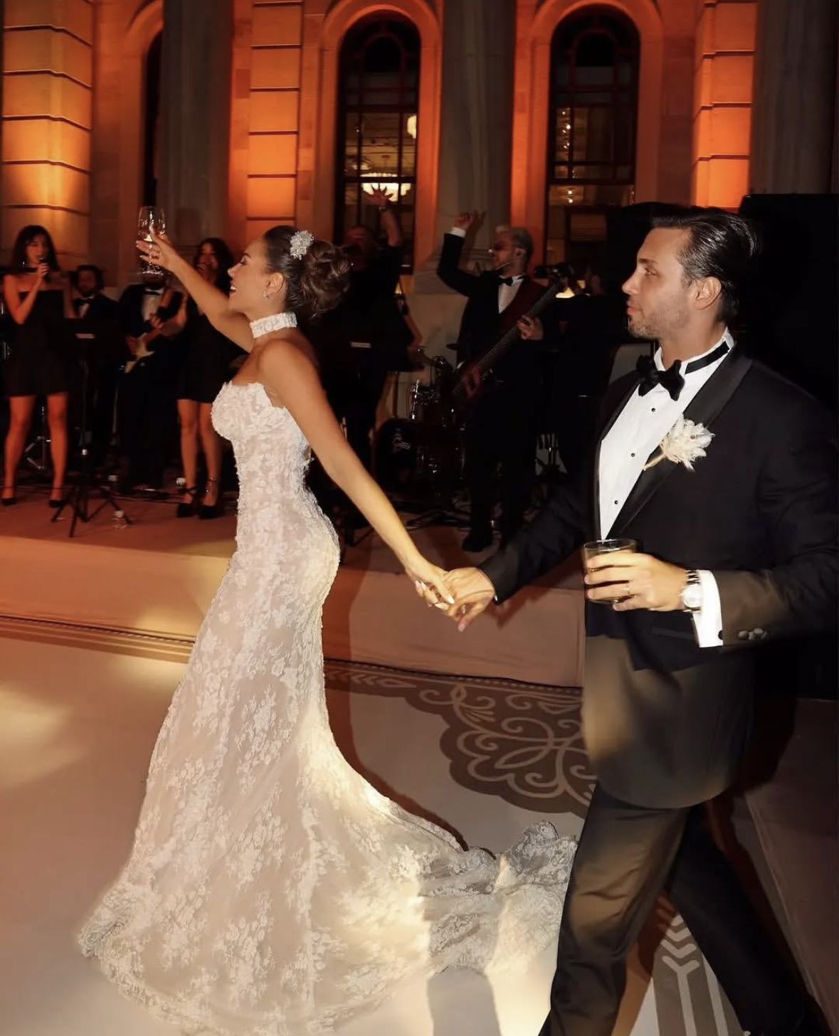 Elegant Arabic Dubai Lace Mermaid Wedding Dresses With Detachable Long Sleeves Sweetheart Neck Champagne Lining With Ivory Boho Bridal Gowns 2025 Vest