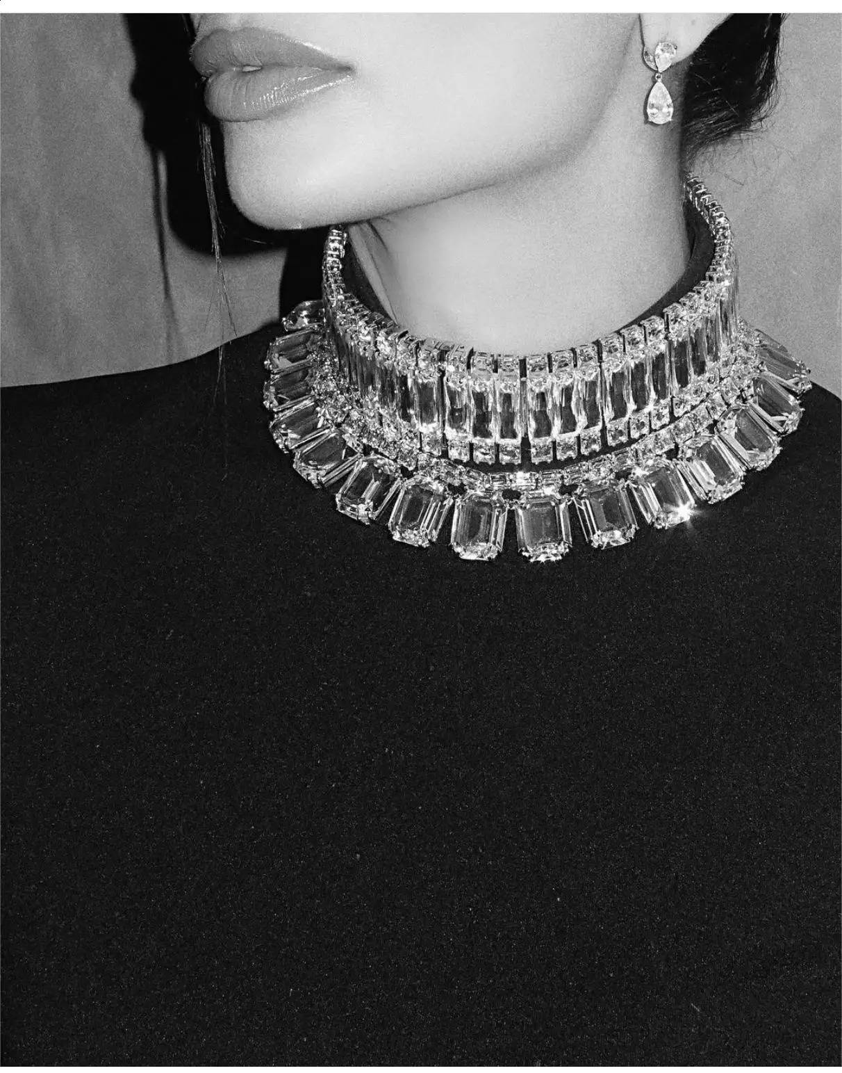 Stock Shining Diamonds Neck Flare Sleeve Black Long Belt Dress Elegant Womens Evening Dress Cocktail Party Set 241231