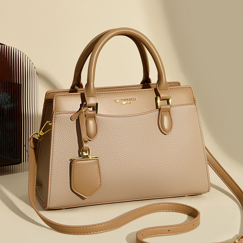 High end fashion genuine leather large capacity women's crossbody versatile western-style handbag, middle-aged mother's bag, single shoulder