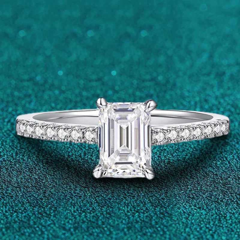 NeeTim1CT Moissanite Ring for Women Emerald Radiant Cut Diamond Wedding 925 Silver White Gold Plated Rings With GRA Certificate